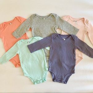 Carter’s 🌹 5 long sleeve bodysuits